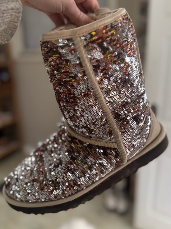 UGG Shoes - UGG Classic Short Sequin Boots – Sparkle Shearling – Size 9 ✨